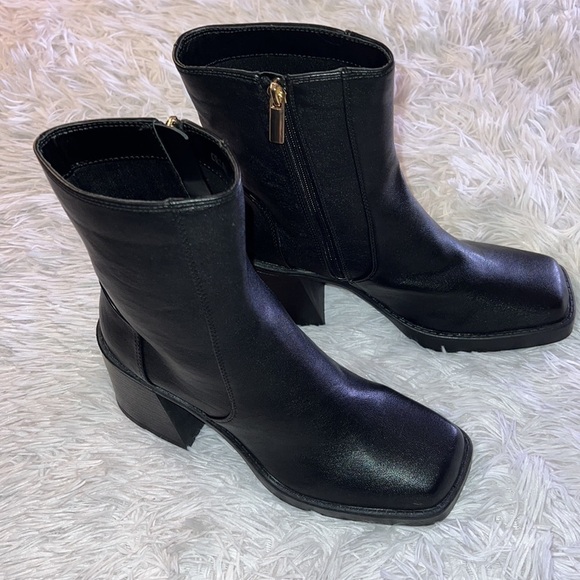 Nasty Gal Platform ankle boots size 9 Brand New - Picture 1 of 9